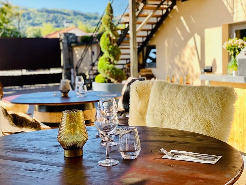 Les Villas Du Domaine De Suzel Vignieu Esterno foto