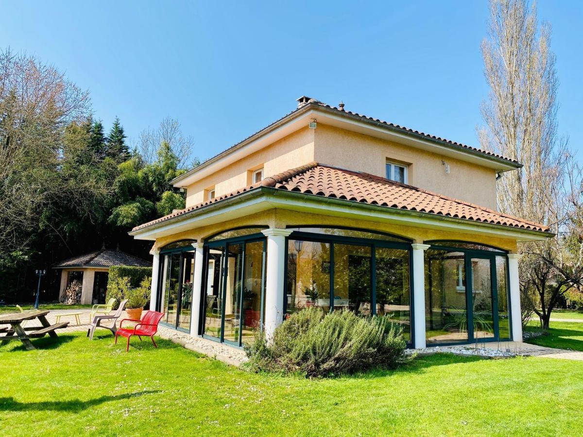 Les Villas Du Domaine De Suzel Vignieu Esterno foto