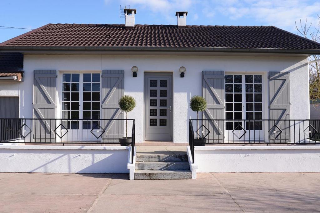 Les Villas Du Domaine De Suzel Vignieu Esterno foto