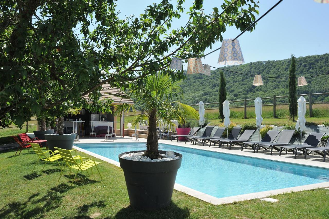 Les Villas Du Domaine De Suzel Vignieu Esterno foto