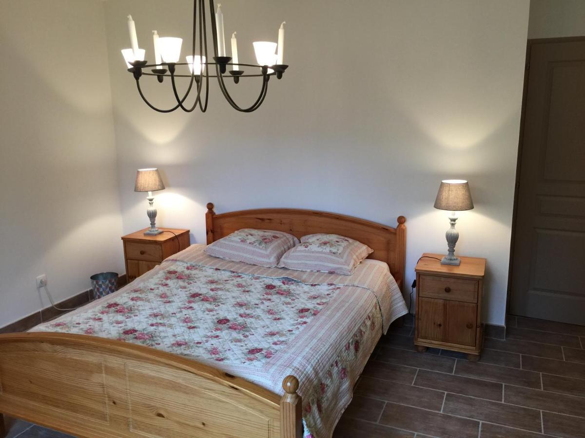 Les Villas Du Domaine De Suzel Vignieu Esterno foto