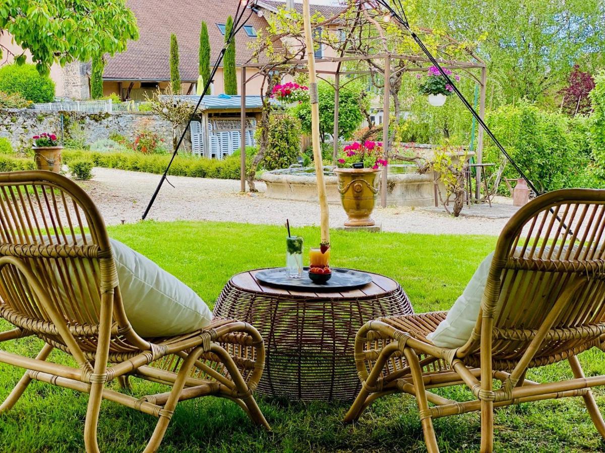Les Villas Du Domaine De Suzel Vignieu Esterno foto