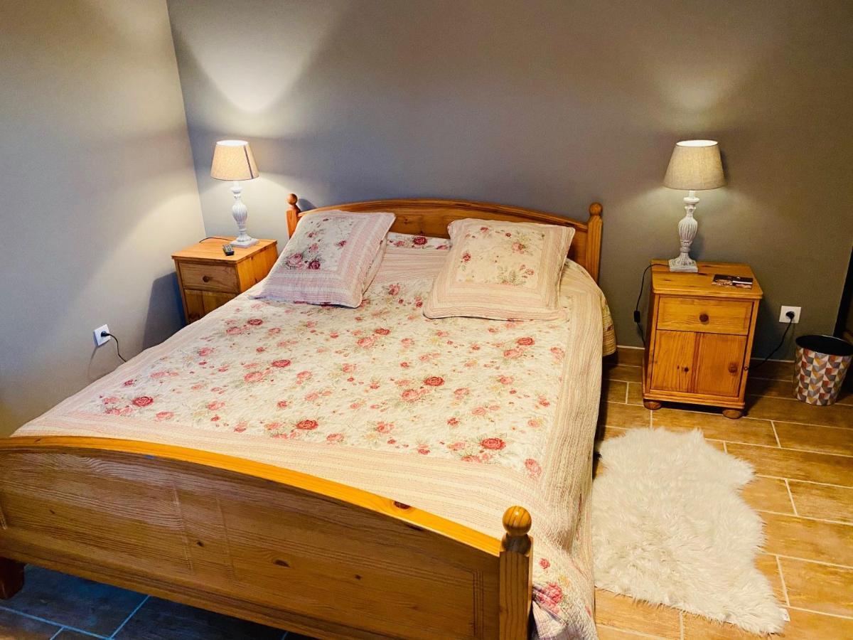 Les Villas Du Domaine De Suzel Vignieu Esterno foto