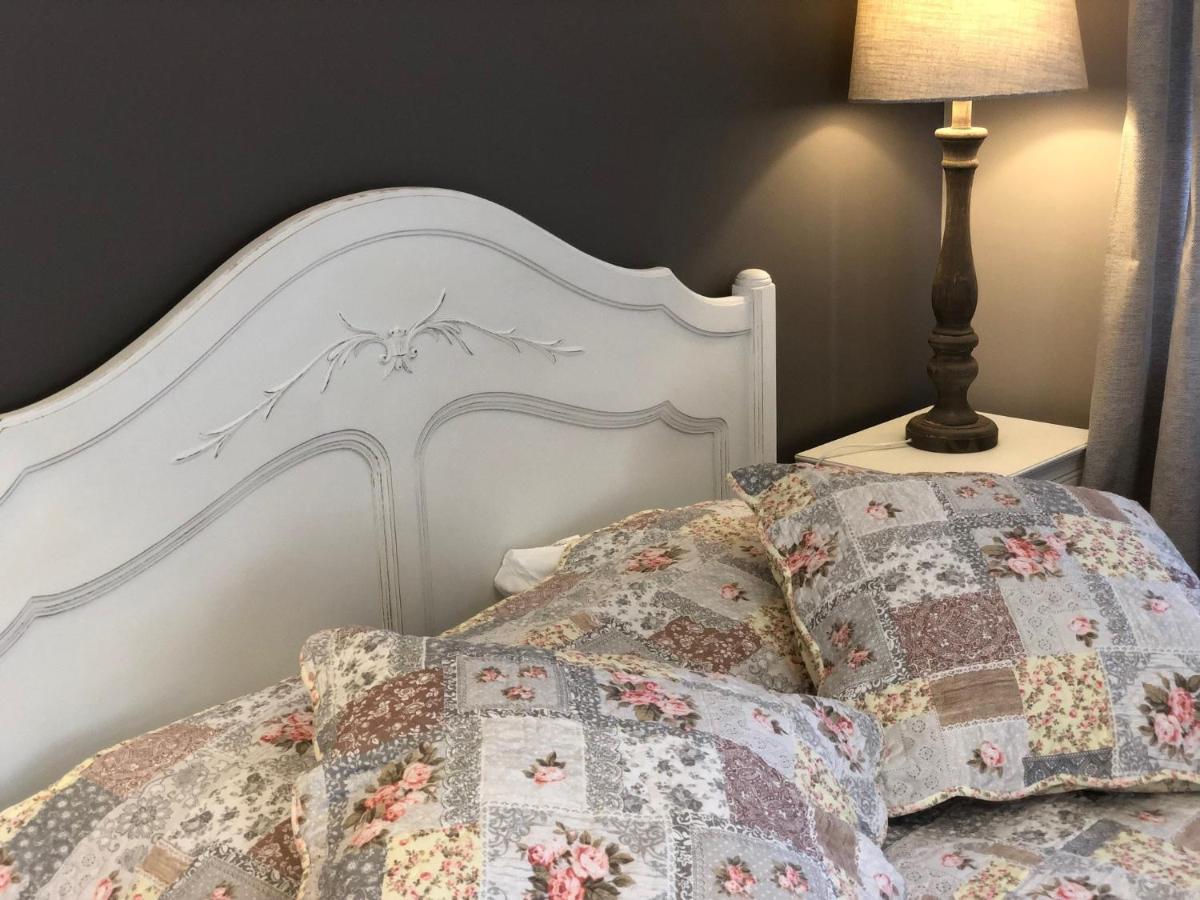 Les Villas Du Domaine De Suzel Vignieu Esterno foto