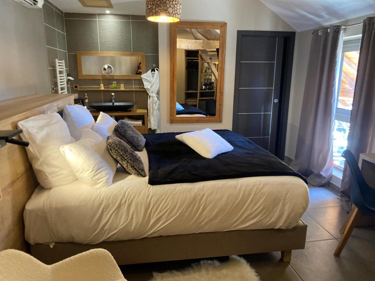 Les Villas Du Domaine De Suzel Vignieu Esterno foto