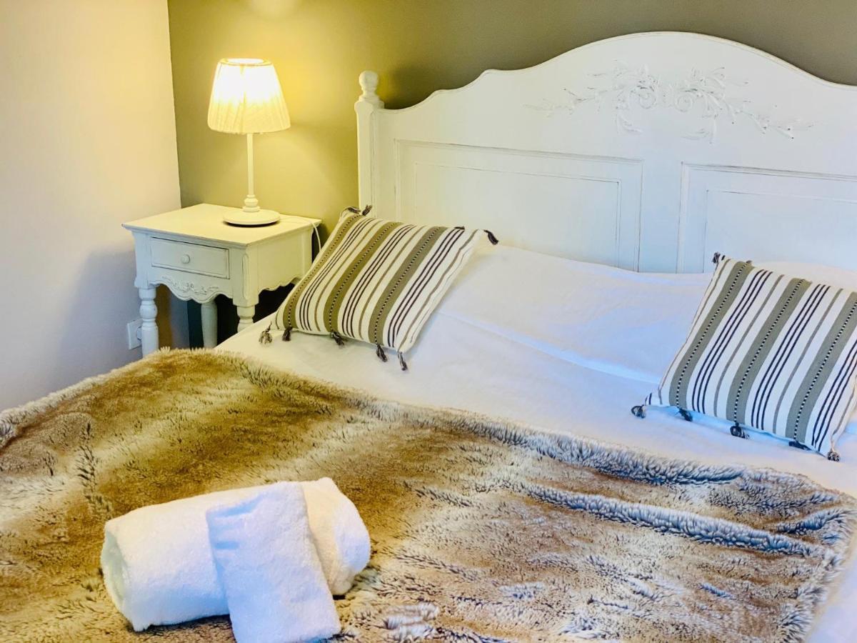 Les Villas Du Domaine De Suzel Vignieu Esterno foto